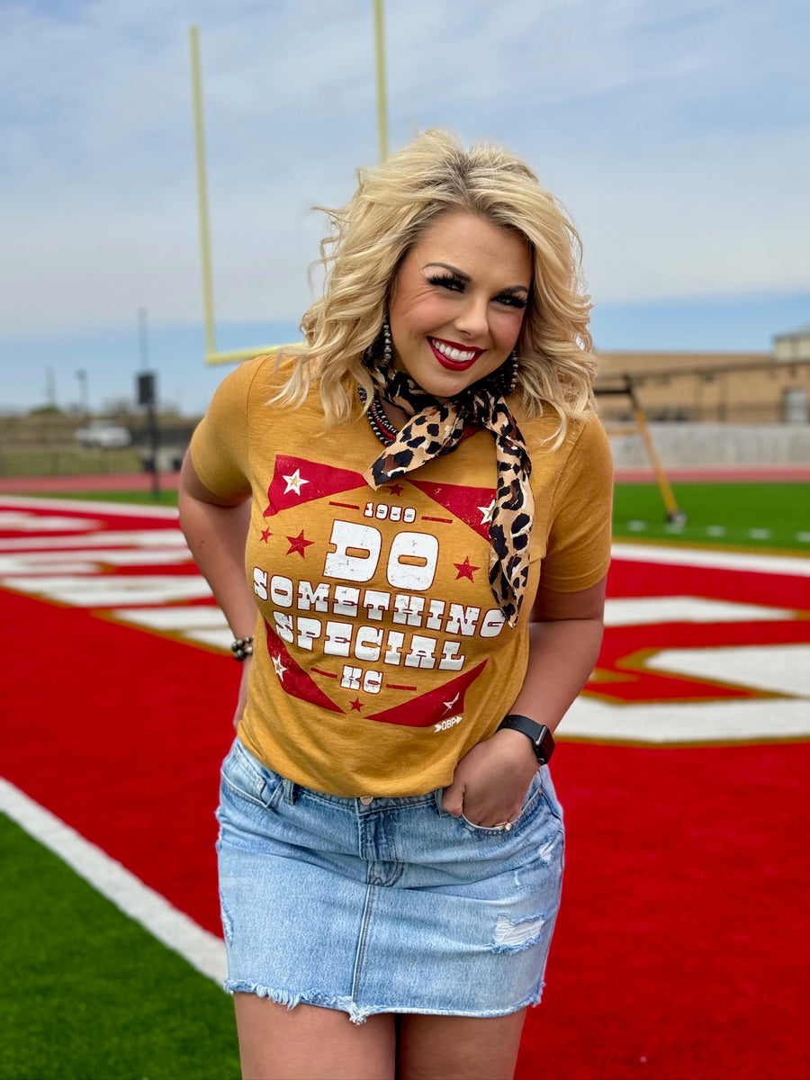 Do Something Special Tee by Randi Mahomes – Texas True Threads